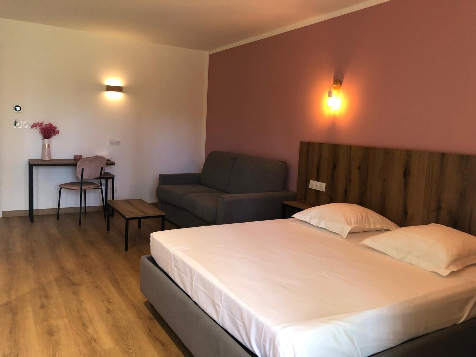Auberge Les Oliviers Lucciana  Εξωτερικό φωτογραφία